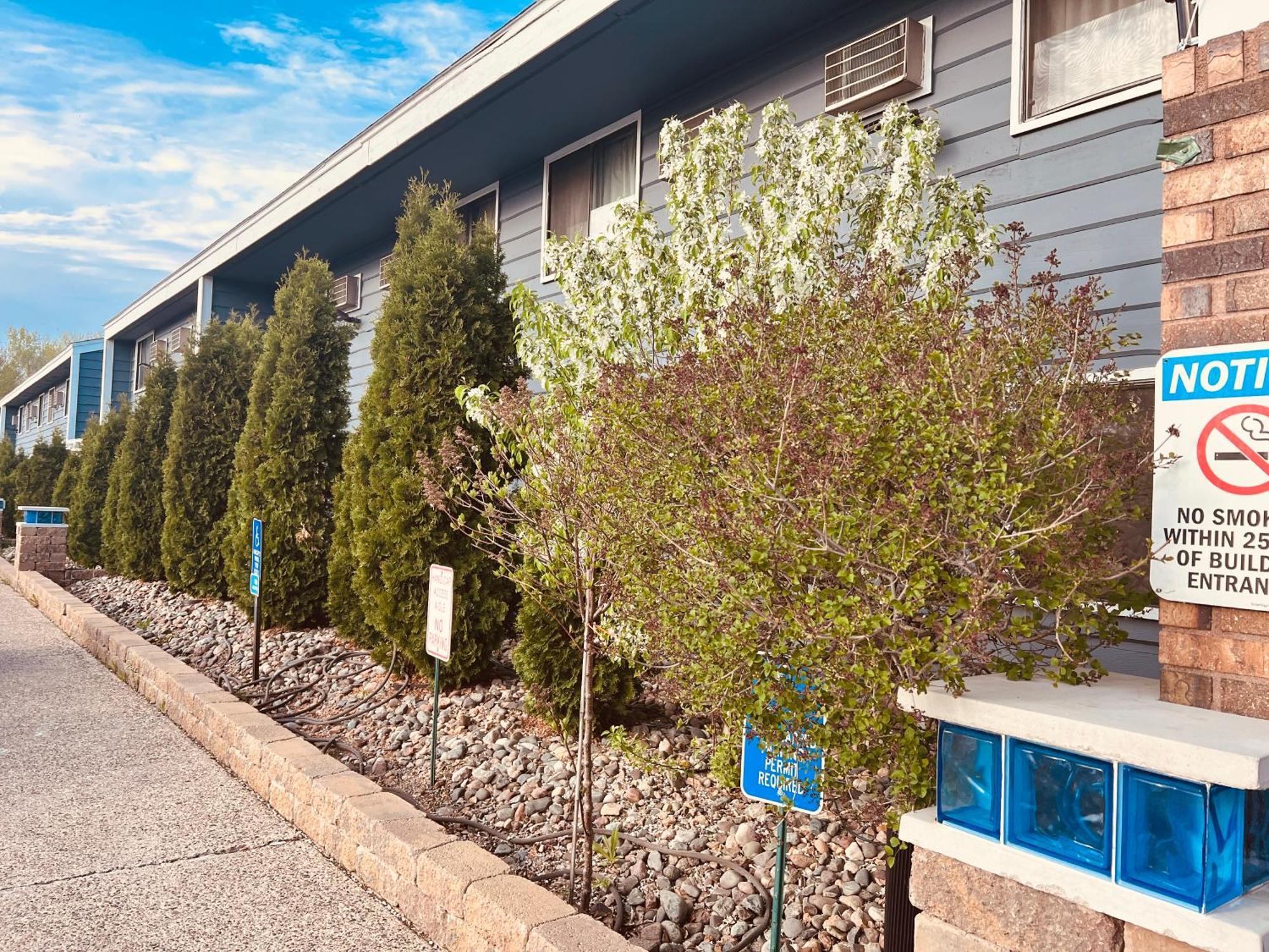 Travelodge By Wyndham Valleyfair Hotel