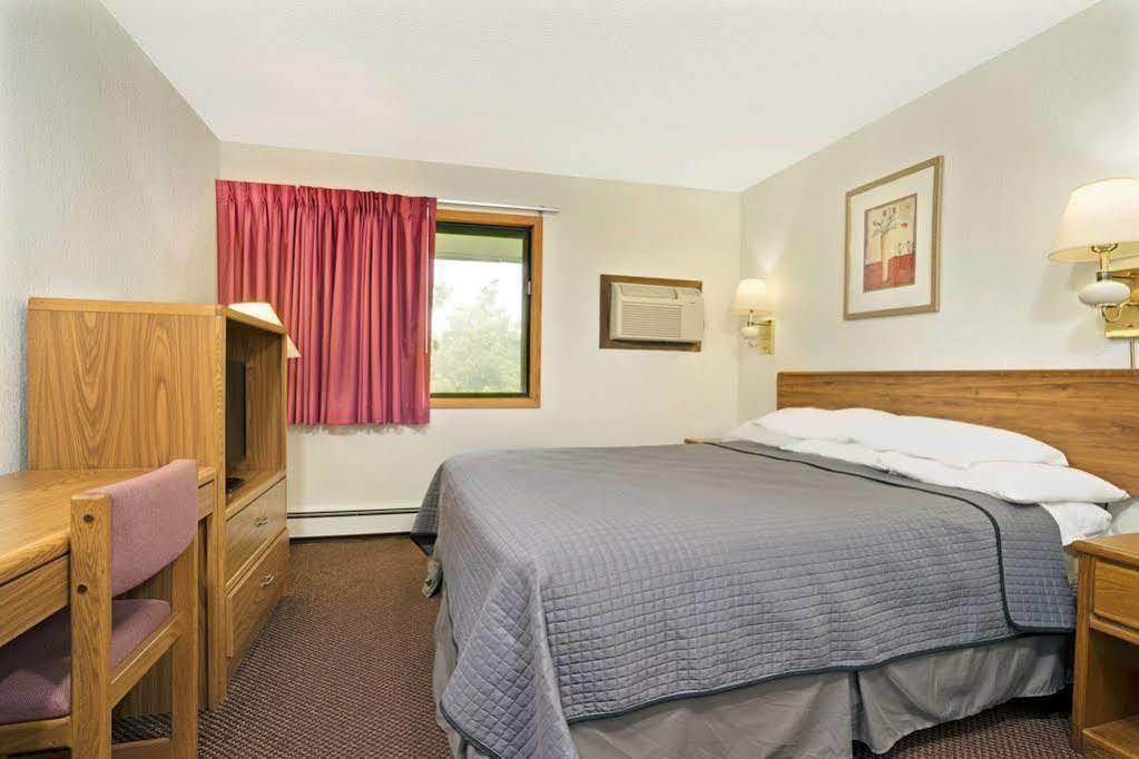 Hotel Travelodge By Wyndham Valleyfair Shakopee