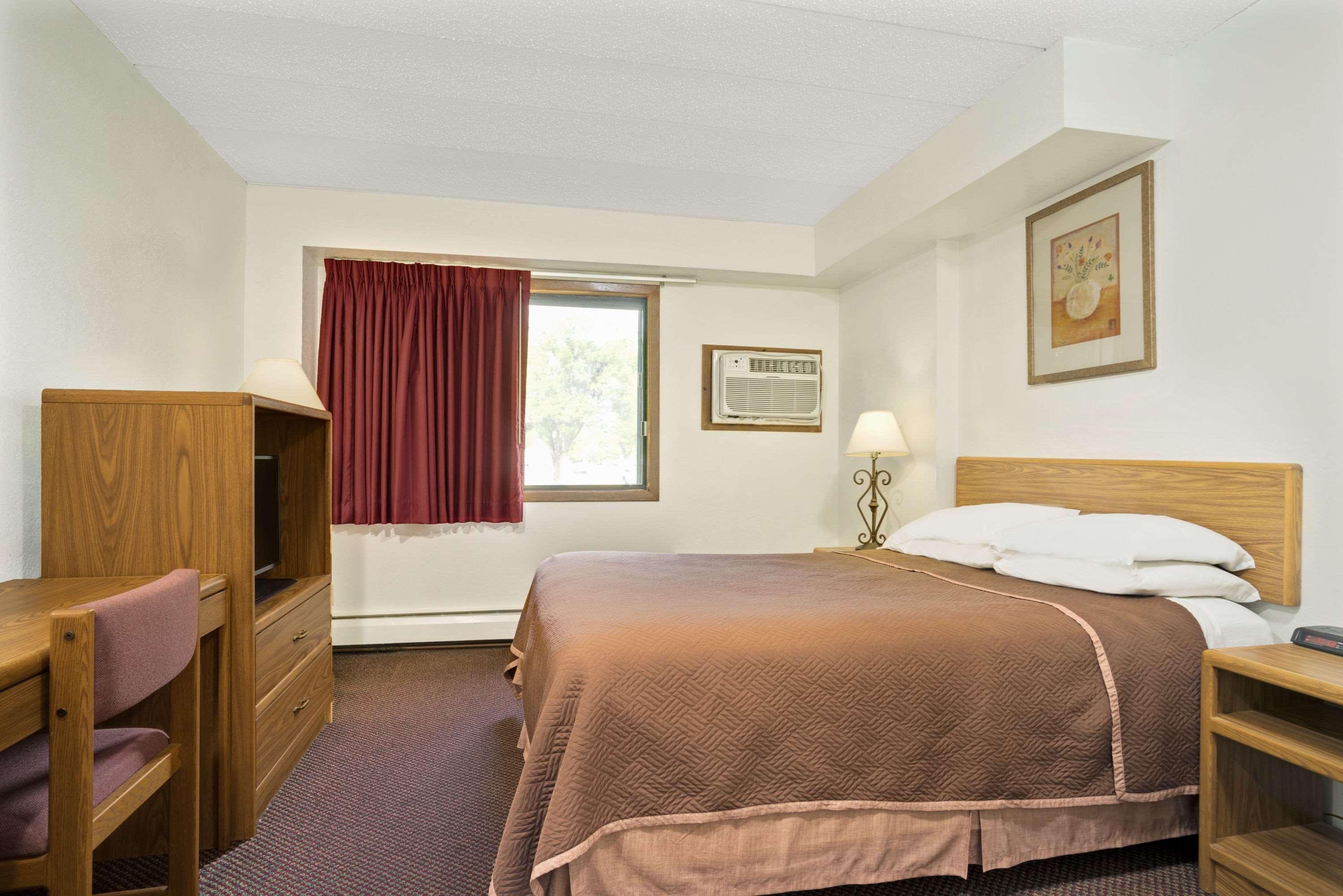 Travelodge By Wyndham Valleyfair Hotel Shakopee