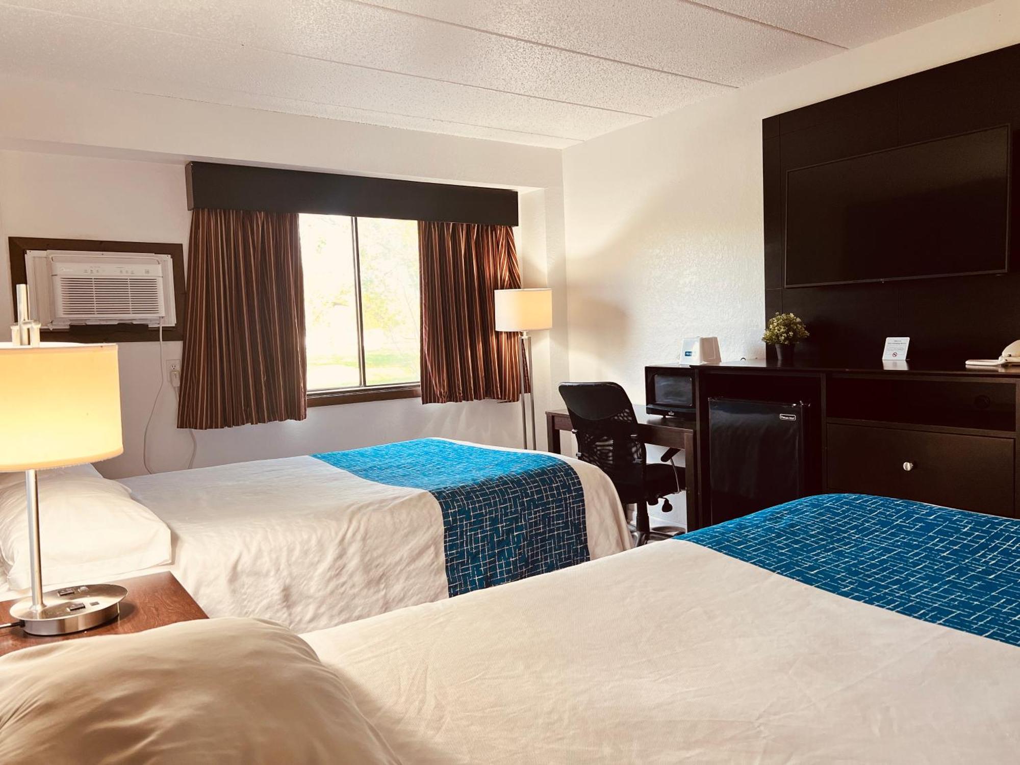 Travelodge By Wyndham Valleyfair Hotel