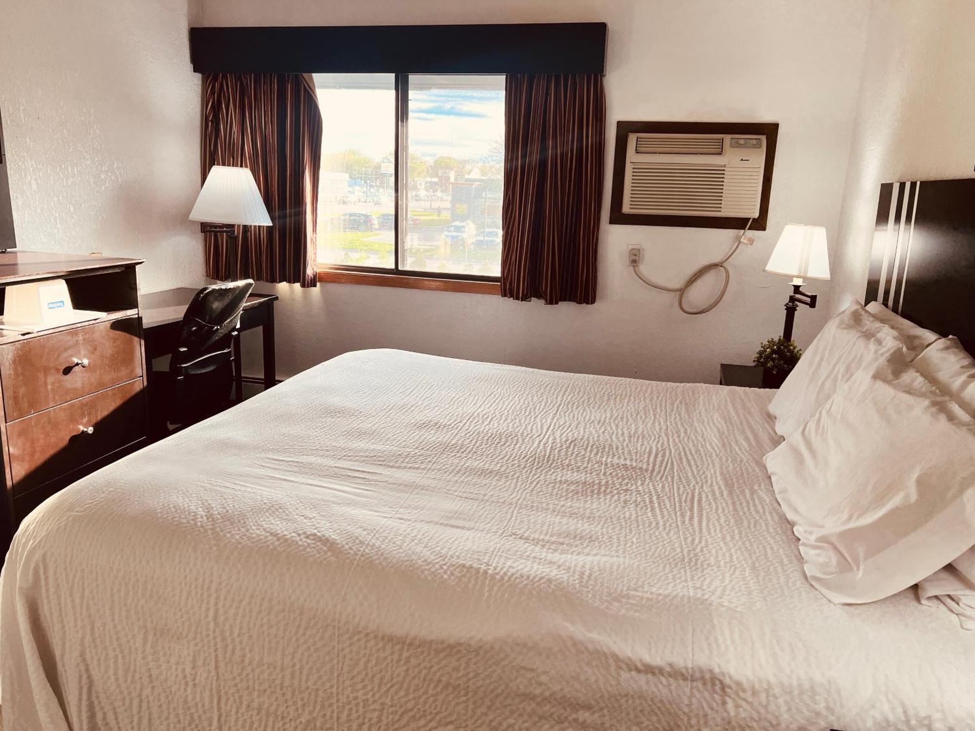 Travelodge By Wyndham Valleyfair Shakopee