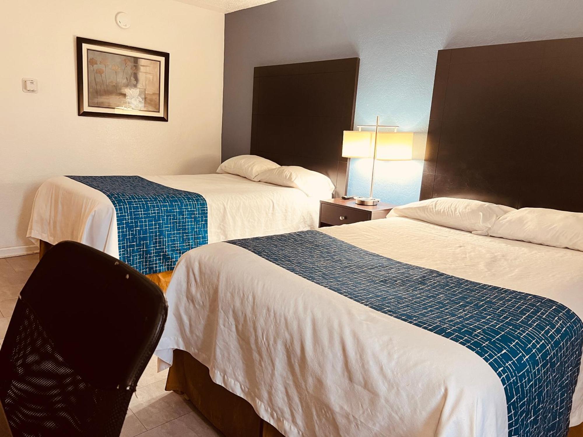 Travelodge By Wyndham Valleyfair 2*