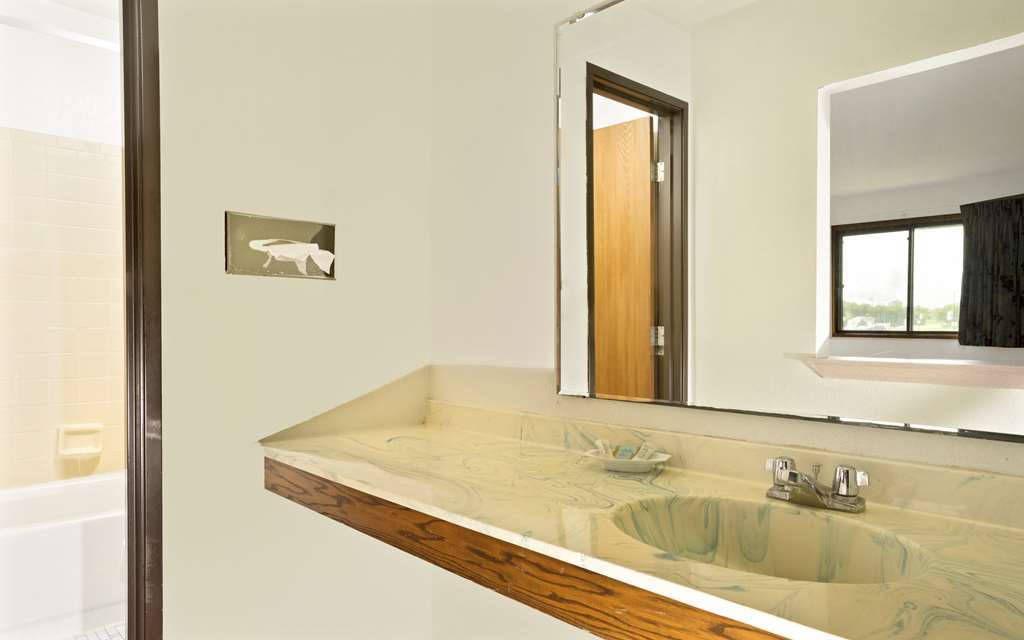 Travelodge By Wyndham Valleyfair 2*